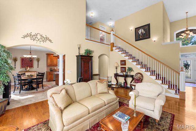 5 Timber Bluff Court, Glen Carbon, IL 62034