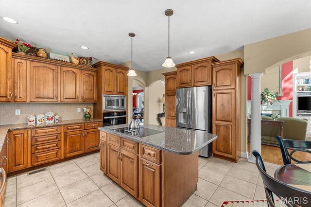 5 Timber Bluff Court, Glen Carbon, IL 62034