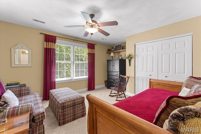5 Timber Bluff Court, Glen Carbon, IL 62034