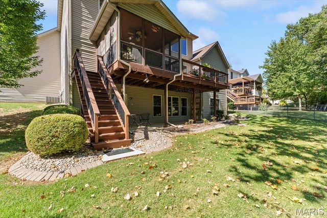 5 Timber Bluff Court, Glen Carbon, IL 62034
