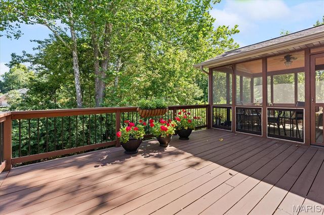 5 Timber Bluff Court, Glen Carbon, IL 62034
