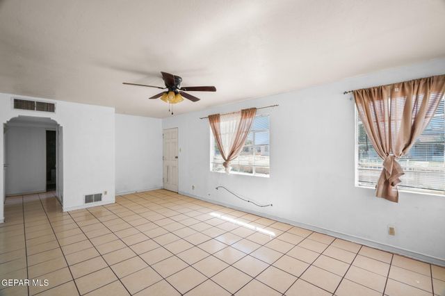 323 VIVIAN Drive, El Paso, TX 79915