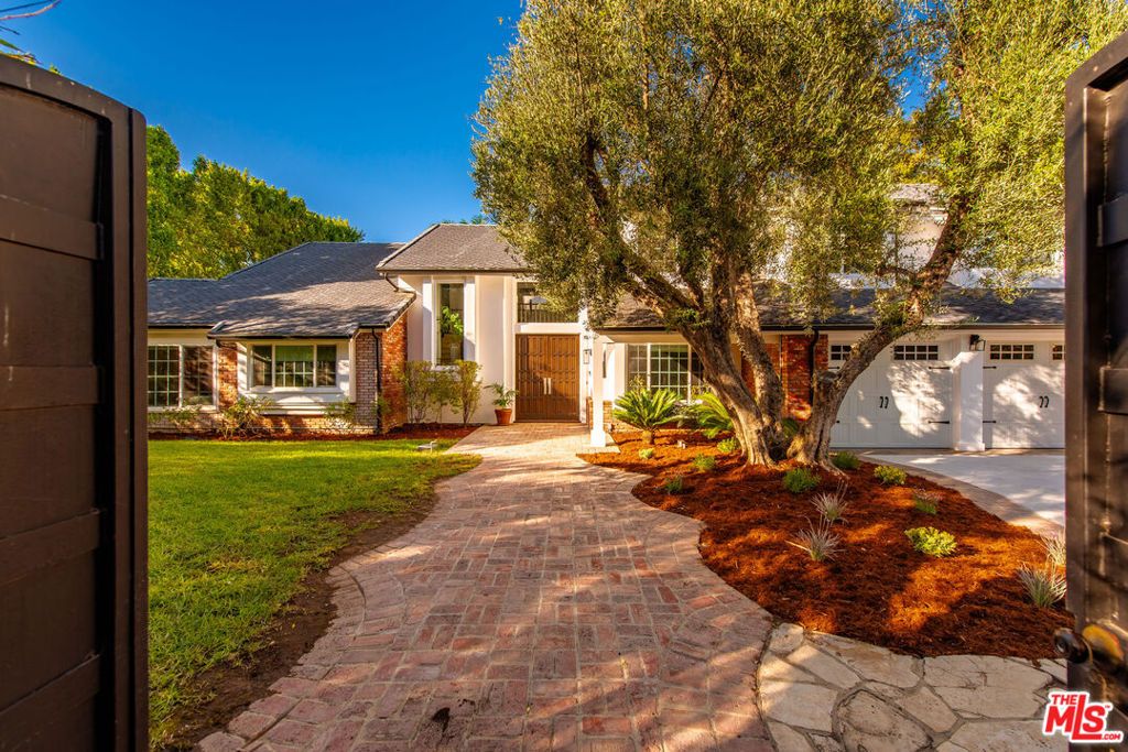17429 Tarzana Street, Encino, CA 91316 — photo 2