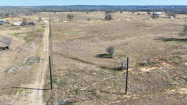 8150 Old Colony Line RD, Dale, TX 78616