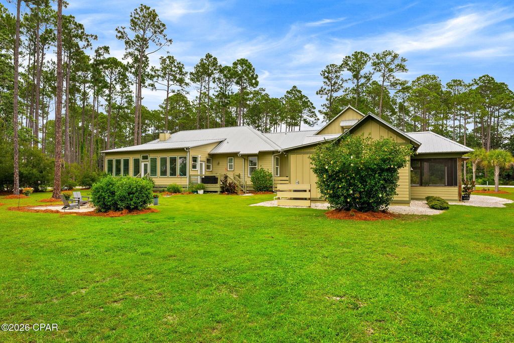 Image 8 of property listing at 6408 River Bluff Trail, Panama City Beach, FL 32413