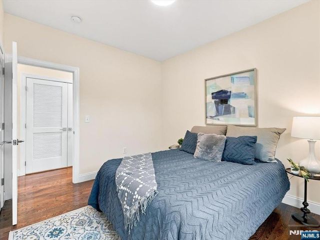 275 Pacific Avenue 2, Jersey City, NJ 07304