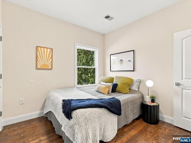 275 Pacific Avenue 2, Jersey City, NJ 07304