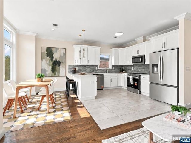275 Pacific Avenue 2, Jersey City, NJ 07304