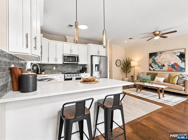 275 Pacific Avenue 2, Jersey City, NJ 07304