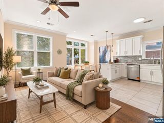 275 Pacific Avenue 2, Jersey City, NJ 07304