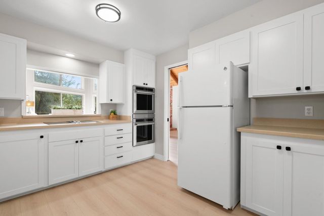 298 Vine Hill Road, Santa Cruz, CA 95065