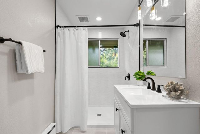 298 Vine Hill Road, Santa Cruz, CA 95065