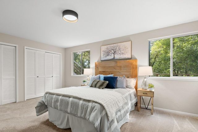 298 Vine Hill Road, Santa Cruz, CA 95065