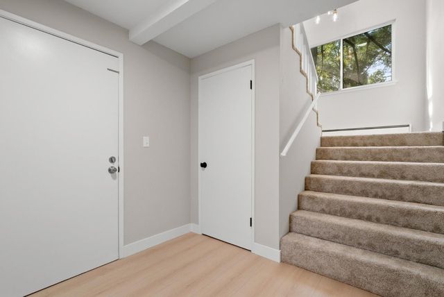 298 Vine Hill Road, Santa Cruz, CA 95065