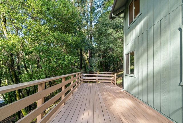 298 Vine Hill Road, Santa Cruz, CA 95065