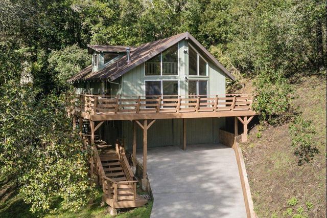 298 Vine Hill Road, Santa Cruz, CA 95065