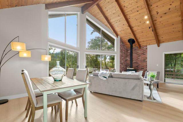 298 Vine Hill Road, Santa Cruz, CA 95065