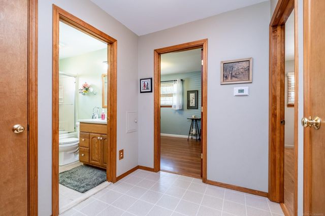 7368 Kubis Street, Westland, MI 48185