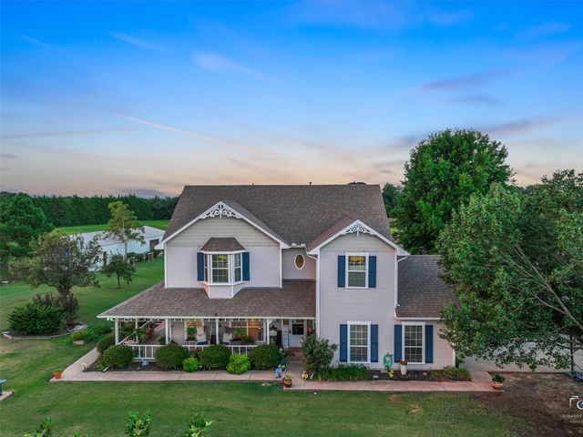 1880 County Road 2610, Bonham, TX 75418