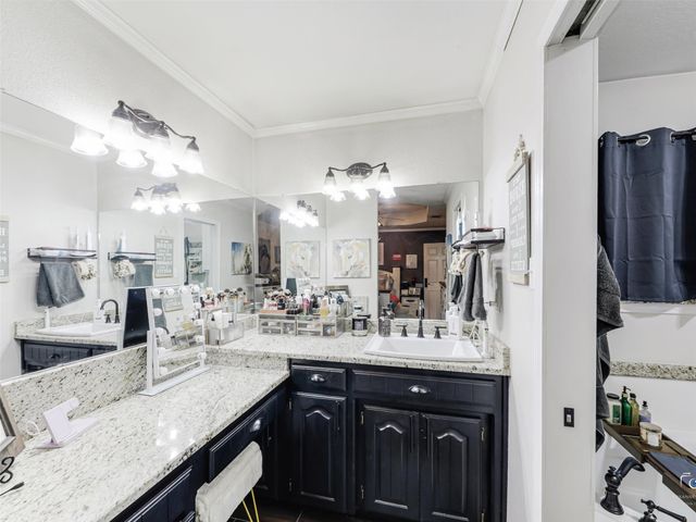 1880 County Road 2610, Bonham, TX 75418