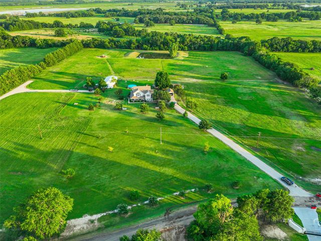1880 County Road 2610, Bonham, TX 75418