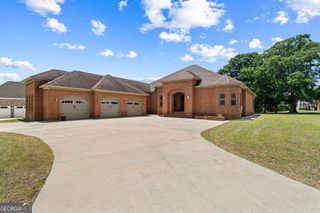 215 Little Hickory Drive, Lizella, GA 31052