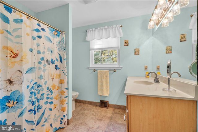36 MILL RD, Shamong, NJ 08088