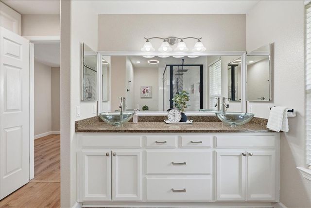 12400 Dry Creek Rd, Auburn, CA 95602