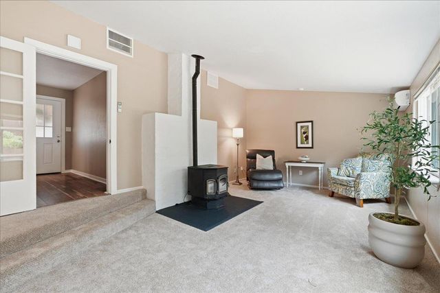 12400 Dry Creek Rd, Auburn, CA 95602