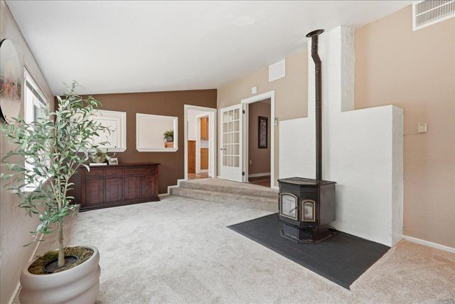 12400 Dry Creek Rd, Auburn, CA 95602