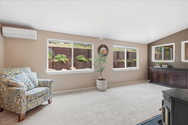 12400 Dry Creek Rd, Auburn, CA 95602