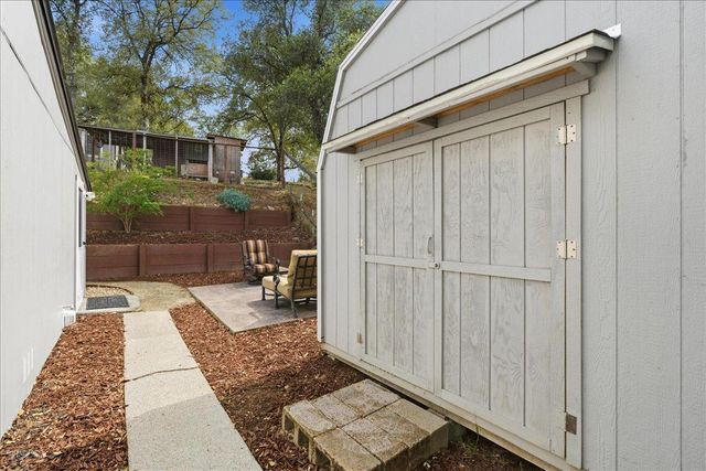 12400 Dry Creek Rd, Auburn, CA 95602