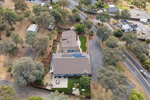 12400 Dry Creek Rd, Auburn, CA 95602