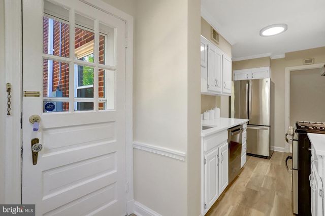 29 N BEDFORD ST, Arlington, VA 22201
