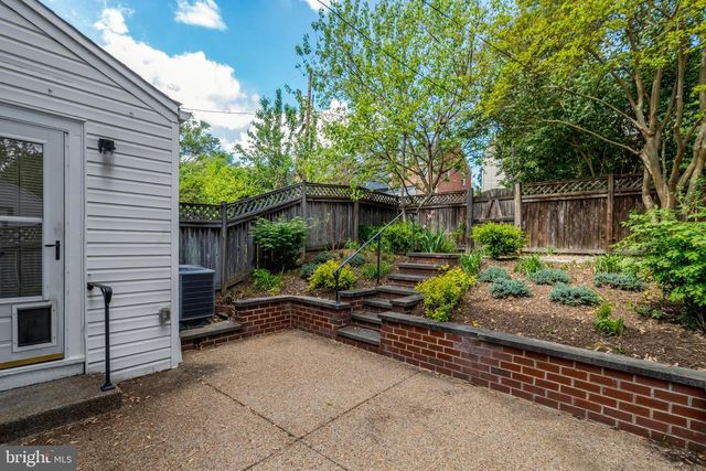 29 N BEDFORD ST, Arlington, VA 22201