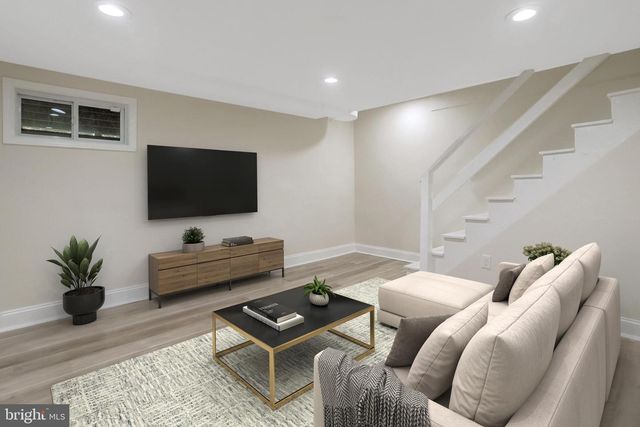 29 N BEDFORD ST, Arlington, VA 22201