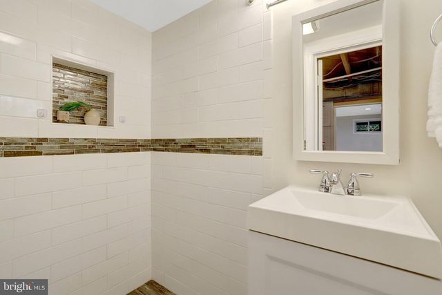 29 N BEDFORD ST, Arlington, VA 22201