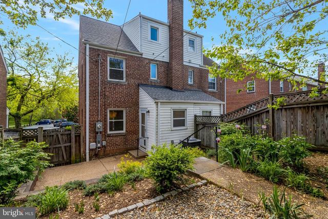 29 N BEDFORD ST, Arlington, VA 22201