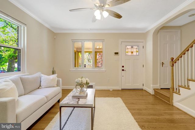 29 N BEDFORD ST, Arlington, VA 22201