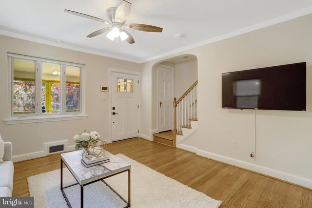 29 N BEDFORD ST, Arlington, VA 22201