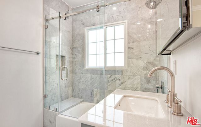 422 Smithwood Drive C, Beverly Hills, CA 90212