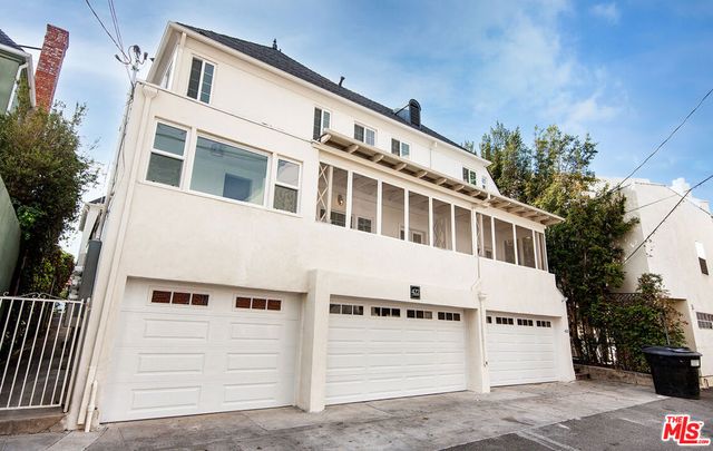 422 Smithwood Drive C, Beverly Hills, CA 90212