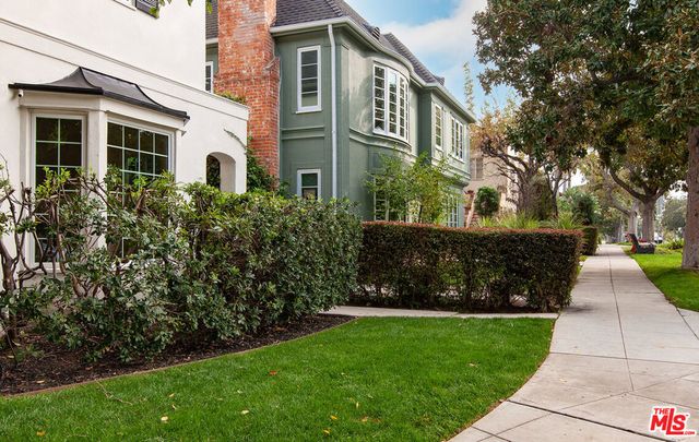 422 Smithwood Drive C, Beverly Hills, CA 90212