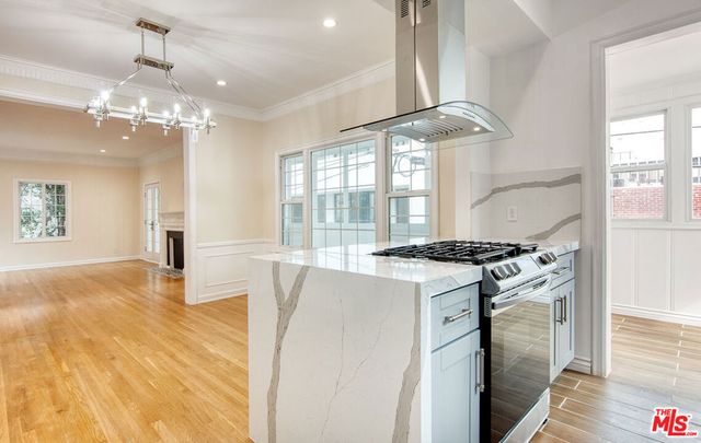 422 Smithwood Drive C, Beverly Hills, CA 90212