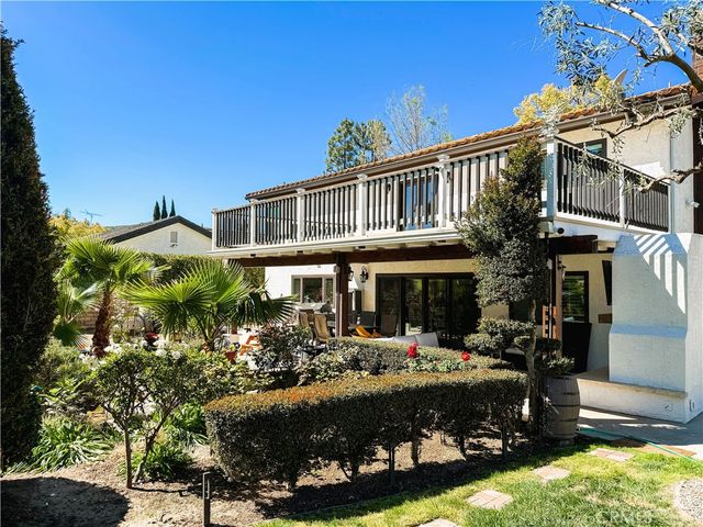 590 Bristol Avenue, Simi Valley, CA 93065