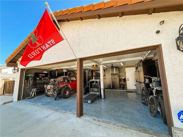 590 Bristol Avenue, Simi Valley, CA 93065