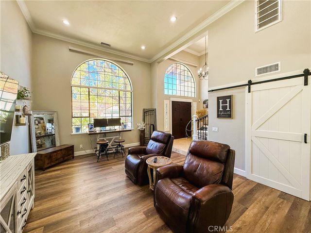 590 Bristol Avenue, Simi Valley, CA 93065