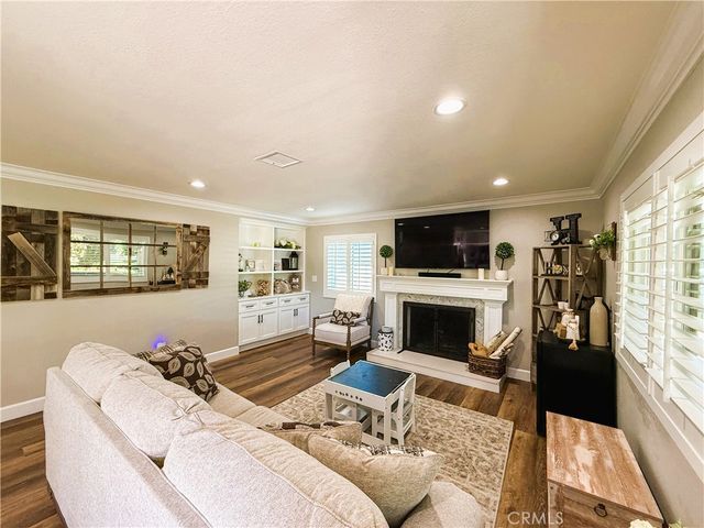 590 Bristol Avenue, Simi Valley, CA 93065