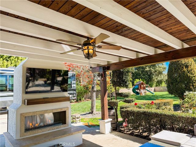 590 Bristol Avenue, Simi Valley, CA 93065