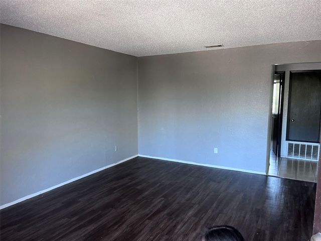 4910 Pepper LN D, Austin, TX 78744